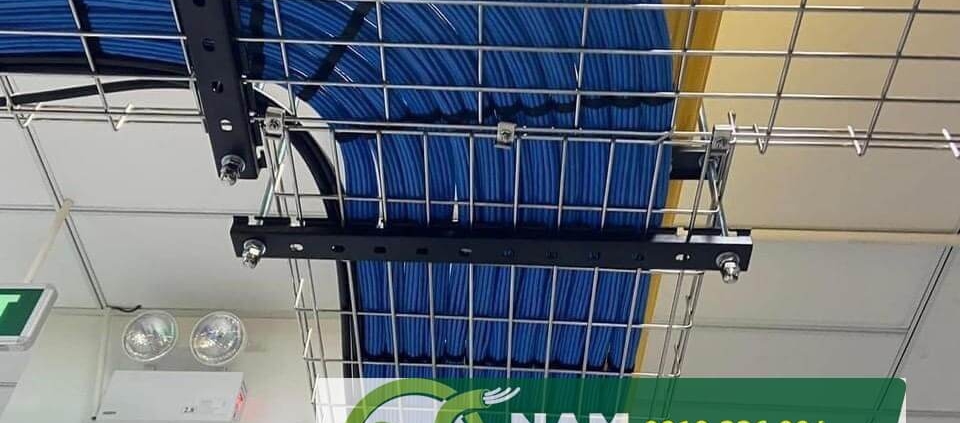 gia mang cap mang cap dang luoi di day mang.jpg